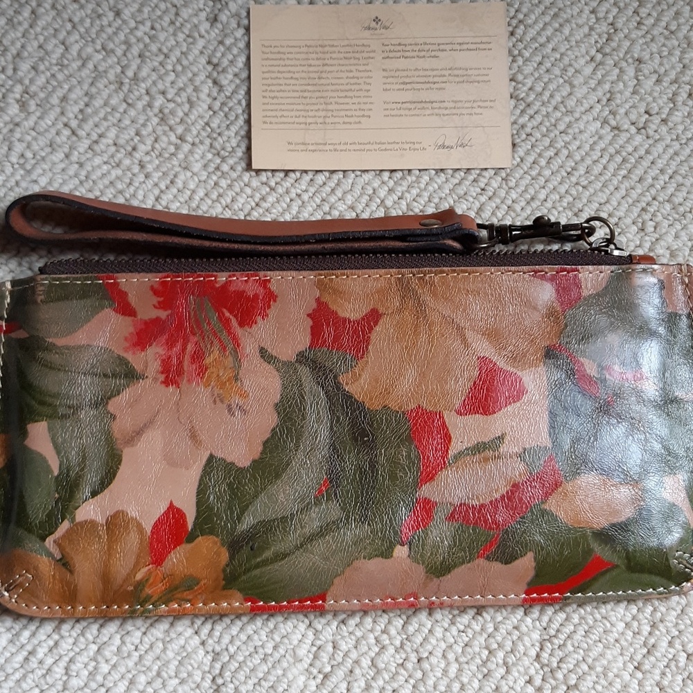 Handbag/wristlet